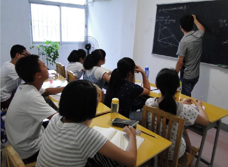 《小舍得》中"择数"的关门整顿是否代表了课外辅导机构的落幕?